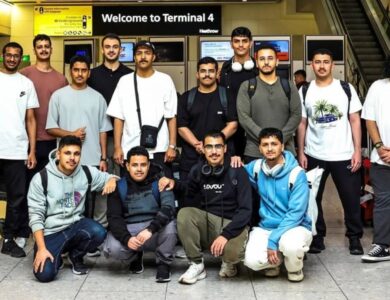 30 طالباً وطالبة يلتحقون بمعسكر هندسة تطبيقات الذكاء الاصطناعي الذي تنظمه «سدايا» بجامعة أكسفورد - أخبار السعودية