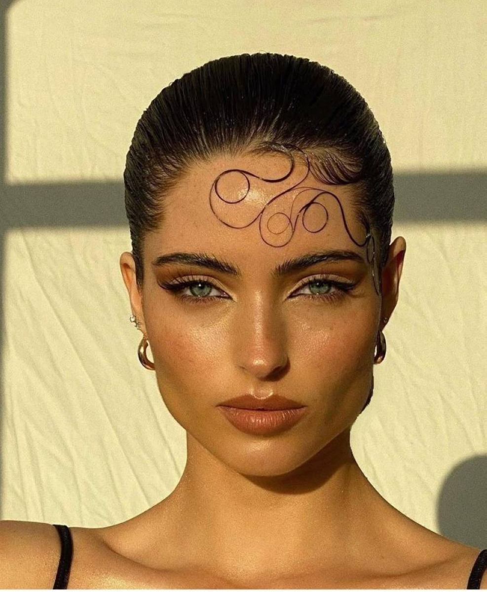 Hair flicks تتصدر ترند الشعر لخريف 2026 - أخبار السعودية