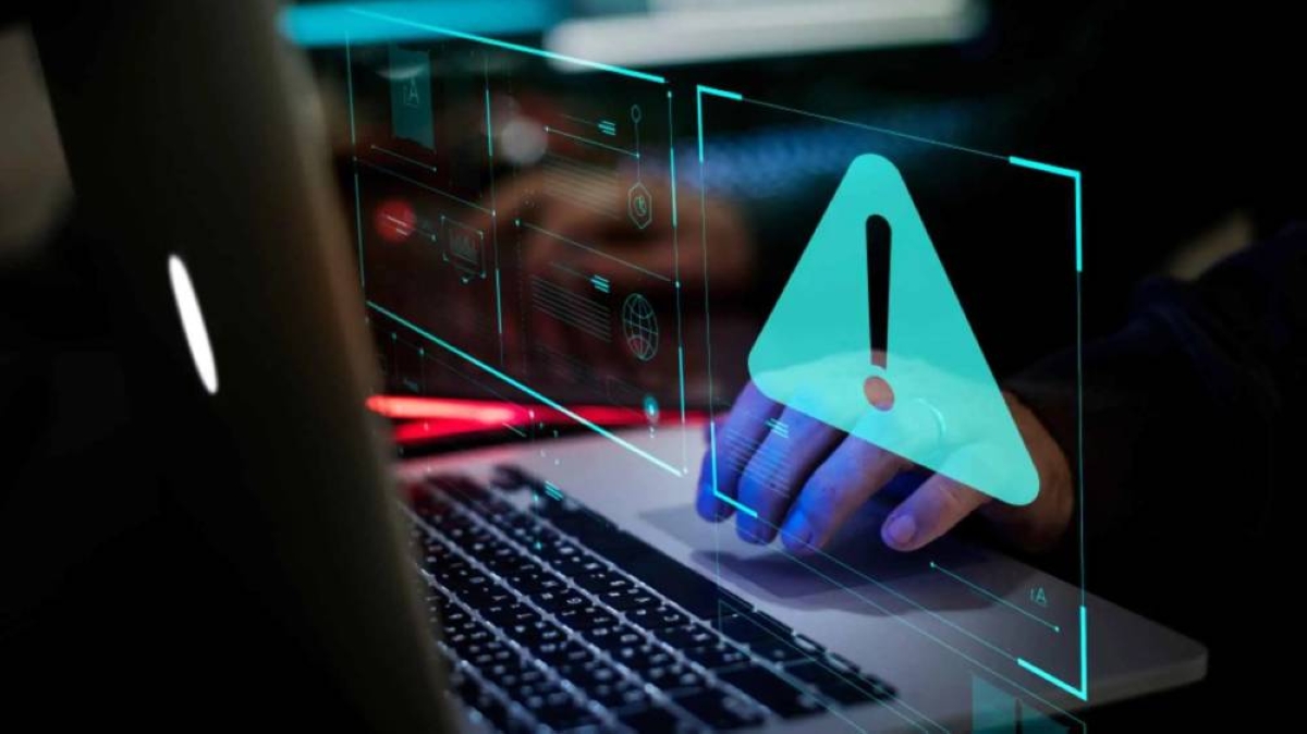 «أبل» تُخطر بعض مستخدميها بمحاولات لاختراق أجهزتهم - أخبار السعودية