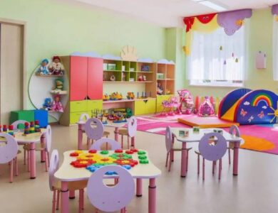 إلزام منشآت الـ50 عاملة فأكثر بتوفير حضانة للأطفال - أخبار السعودية