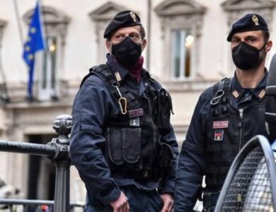إيطاليا تضبط شبكة «سورية» بتهمة تحويل أموال المخدرات إلى ذهب - أخبار السعودية