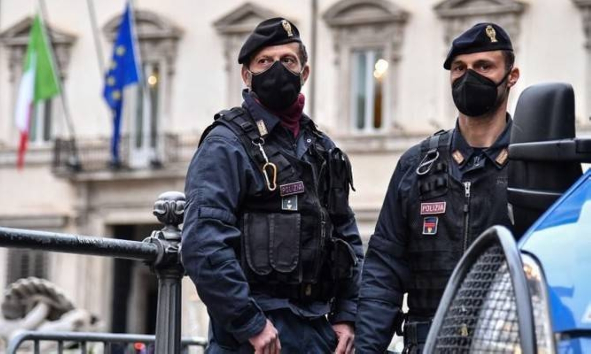 إيطاليا تضبط شبكة «سورية» بتهمة تحويل أموال المخدرات إلى ذهب - أخبار السعودية
