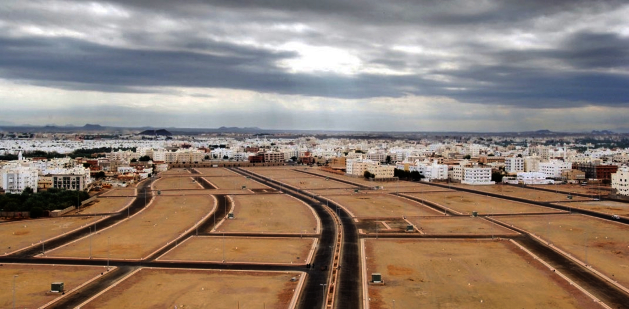 استحواذ الشركات على الأراضي السكنية فجّر أزمة الإسكان في الرياض - أخبار السعودية