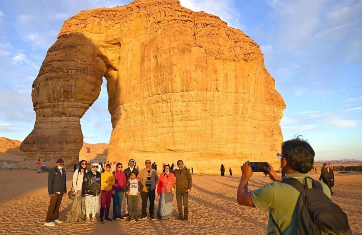 «السياحة»: 53 مليار ريال إنفاق السياح في موسم الصيف - أخبار السعودية