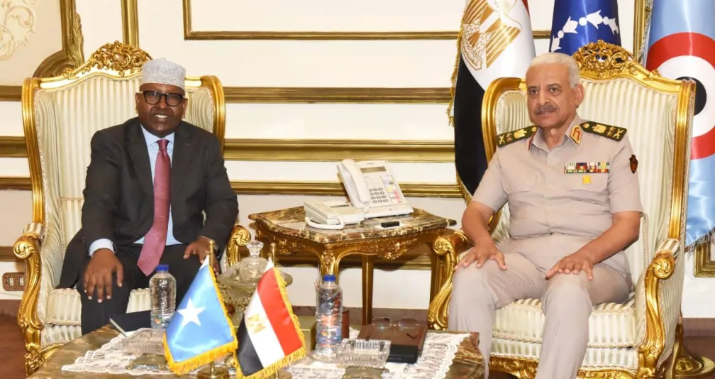 القاهرة تؤكد حرصها على تعزيز التعاون العسكري مع مقديشو