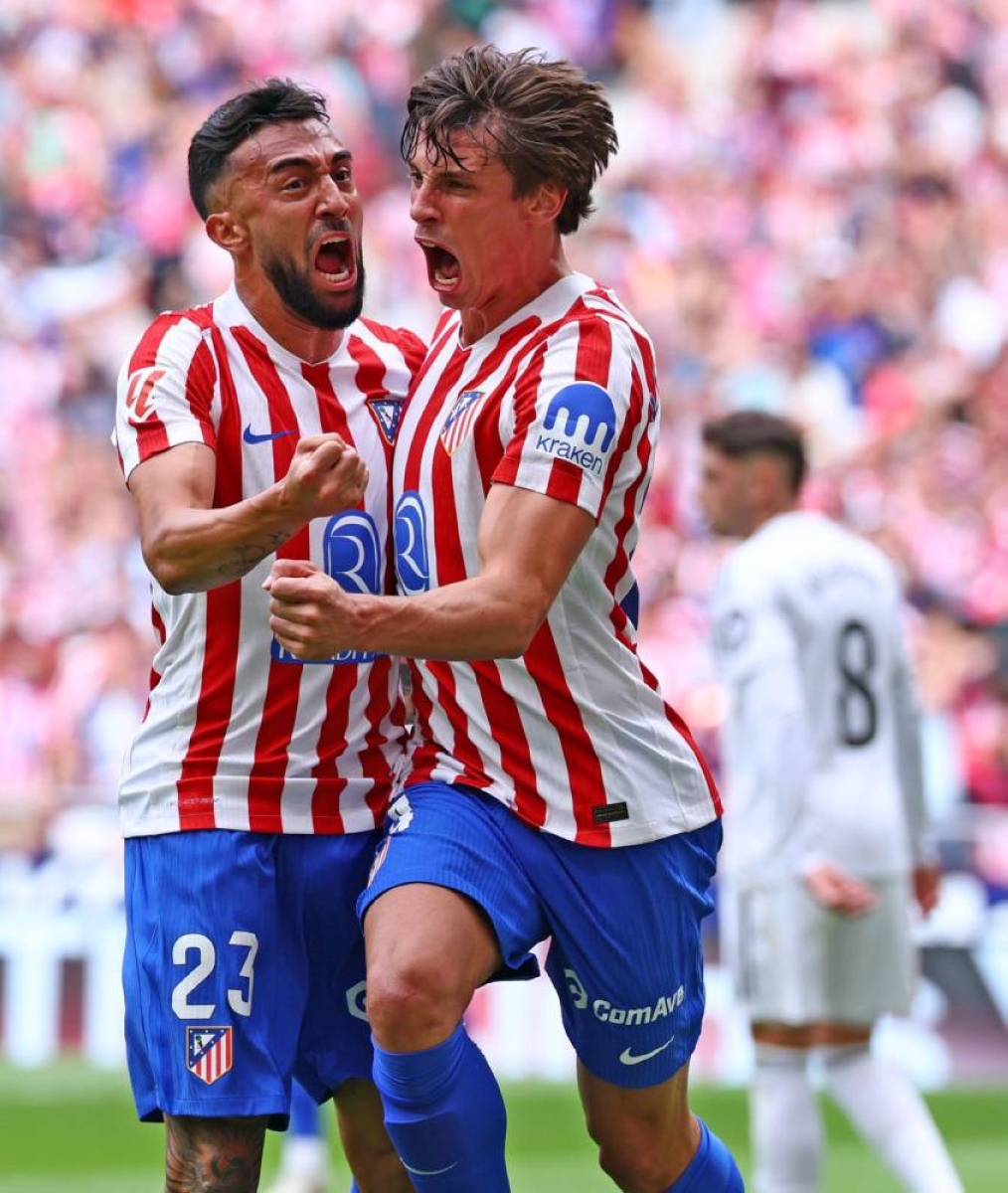 برشلونة يقترب من الصدارة.. أتلتيكو يزلزل ريال مدريد في ديربي العاصمة - أخبار السعودية