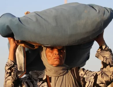 تحركات ترمب بشأن غزة... «مناورة» أم «مسار جدي» لإنهاء الحرب؟