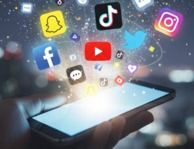 «تنظيم الإعلام» تكبّل المحتوى الهابط.. وتحظر اللباس غير المحتشم والتباهي بالأموال والسيارات الفارهة - أخبار السعودية