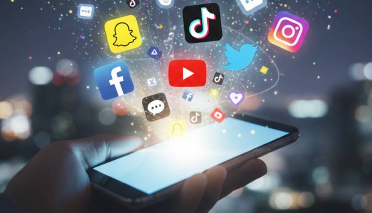 «تنظيم الإعلام» تكبّل المحتوى الهابط.. وتحظر اللباس غير المحتشم والتباهي بالأموال والسيارات الفارهة - أخبار السعودية