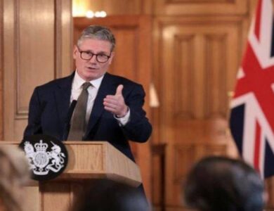 ثورة التوقيعات.. 1.6 مليون بريطاني يقاومون «بطاقة ستارمر» الرقمية - أخبار السعودية