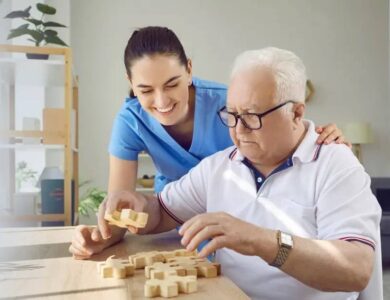 حل الألغاز يعزّز صحة الدماغ في مواجهة الخرف - أخبار السعودية