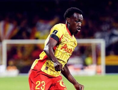 رئيس لانس يكشف لـ«عكاظ» حقيقة عودة سعود عبدالحميد إلى «روشن» - أخبار السعودية