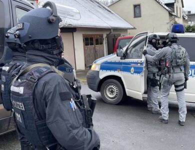 روسيا: متنكر بزي امرأة يحاول اغتيال رئيس شركة دفاعية - أخبار السعودية