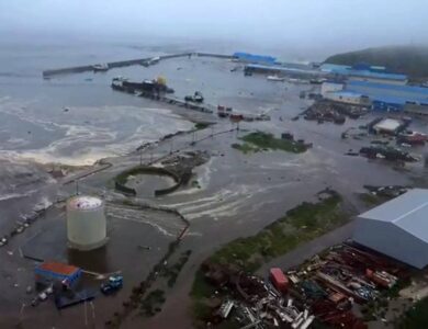 زلزال جديد يهز كامتشاتكا.. تحذير تسونامي يدفع آلافاً لإخلاء شرق روسيا - أخبار السعودية