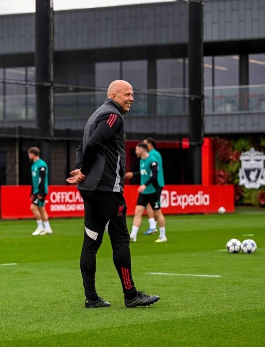 سلوت مدرب ليفربول: إيزاك سيشارك ووجوده أمر مميز - أخبار السعودية