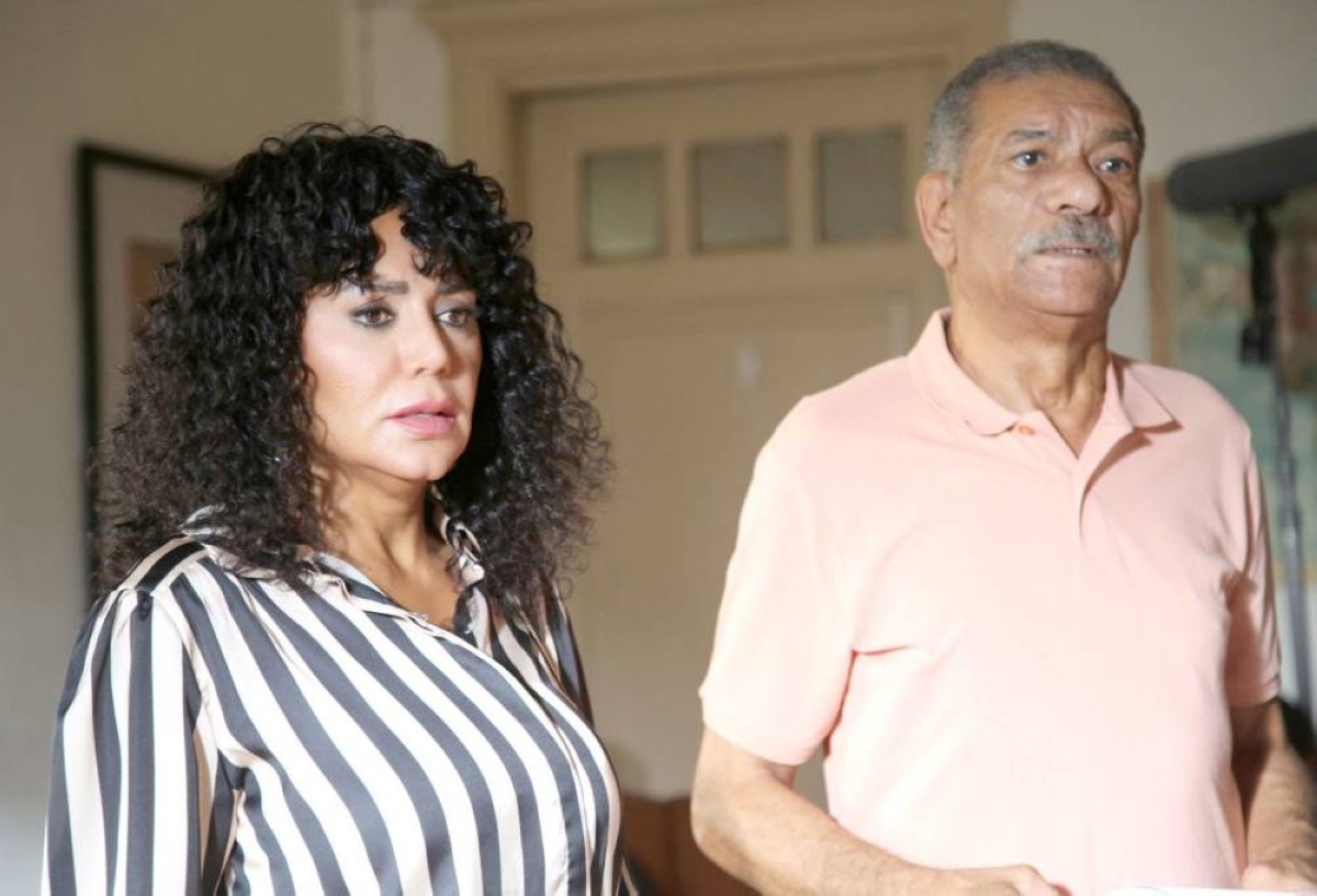 سيد رجب ورانيا يوسف في «لينك».. دراما اجتماعية تكشف جرائم النصب الإلكتروني - أخبار السعودية