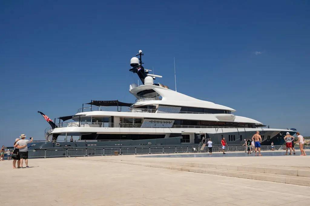 صور «إنستغرام» تكشف رحلة تيفاني ترمب السرية على يخت ملياردير - أخبار السعودية