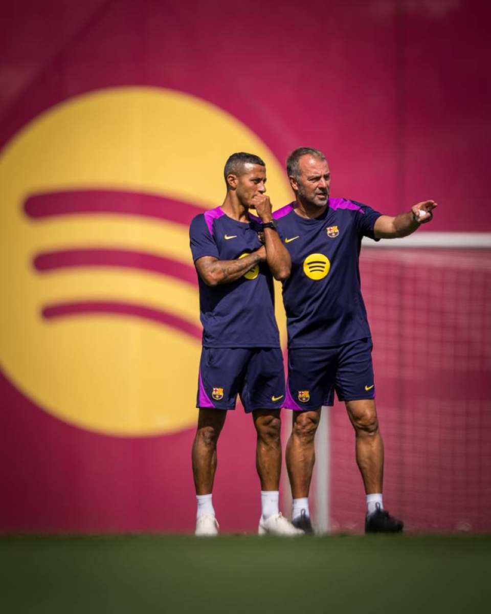 على ملعب يتسع لـ6 آلاف مشجع فقط .. فالنسيا يهدد عودة برشلونة - أخبار السعودية