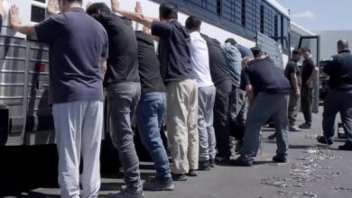 عمال كوريون جنوبيون يعودون دون أصفاد - أخبار السعودية