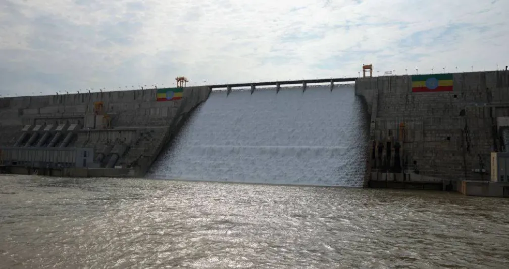 فيضانات السودان تجدد تحذيرات مصرية من مخاطر «السد الإثيوبي»