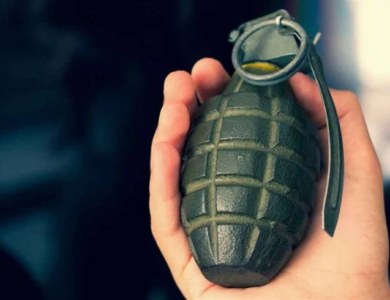 قذيفة من مخلفات الحرب تفتك بليبي وطفليه داخل منزلهم - أخبار السعودية