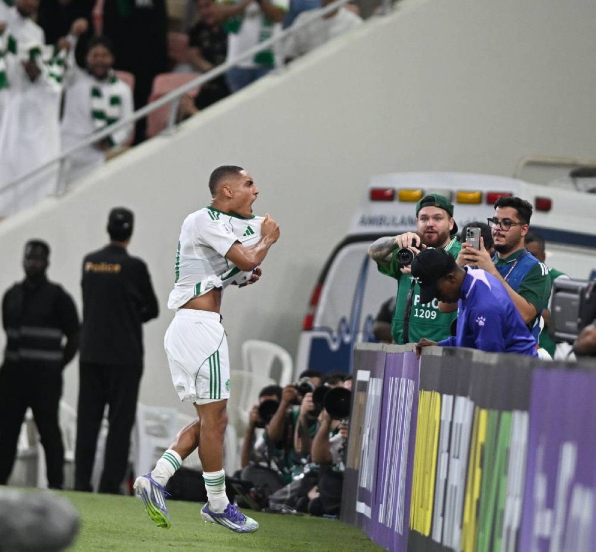 قلَب النص وبدّل وجه الحكاية في ليلة ناساف.. «الآسيوي» يتغنى بميلوت - أخبار السعودية