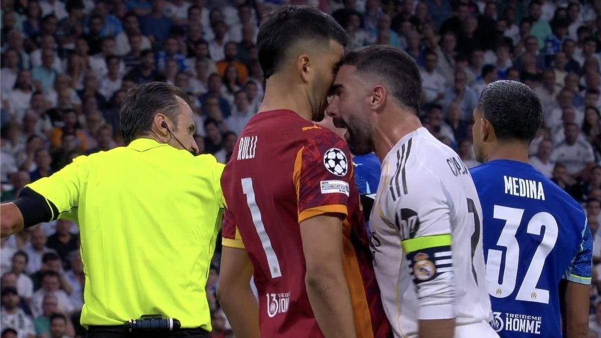 كارفاخال يكرر «نطحة زيدان» الشهيرة - أخبار السعودية