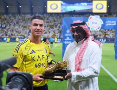 من يد أسطورة آسيا إلى يد أسطورة العالم - أخبار السعودية