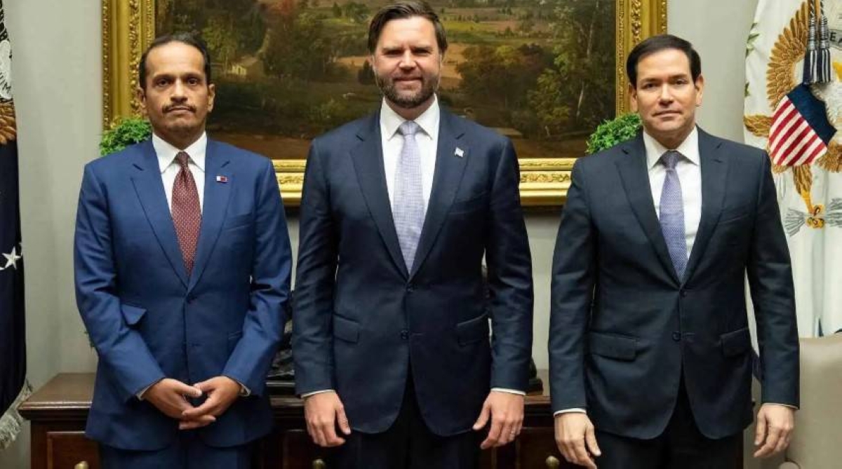 نائب الرئيس الأمريكي يلتقي وزير الخارجية القطري - أخبار السعودية