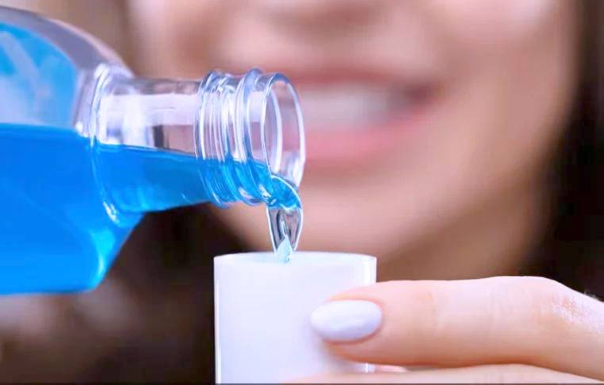 هل يهدد غسول الفم الأوعية الدموية بالضعف؟ - أخبار السعودية