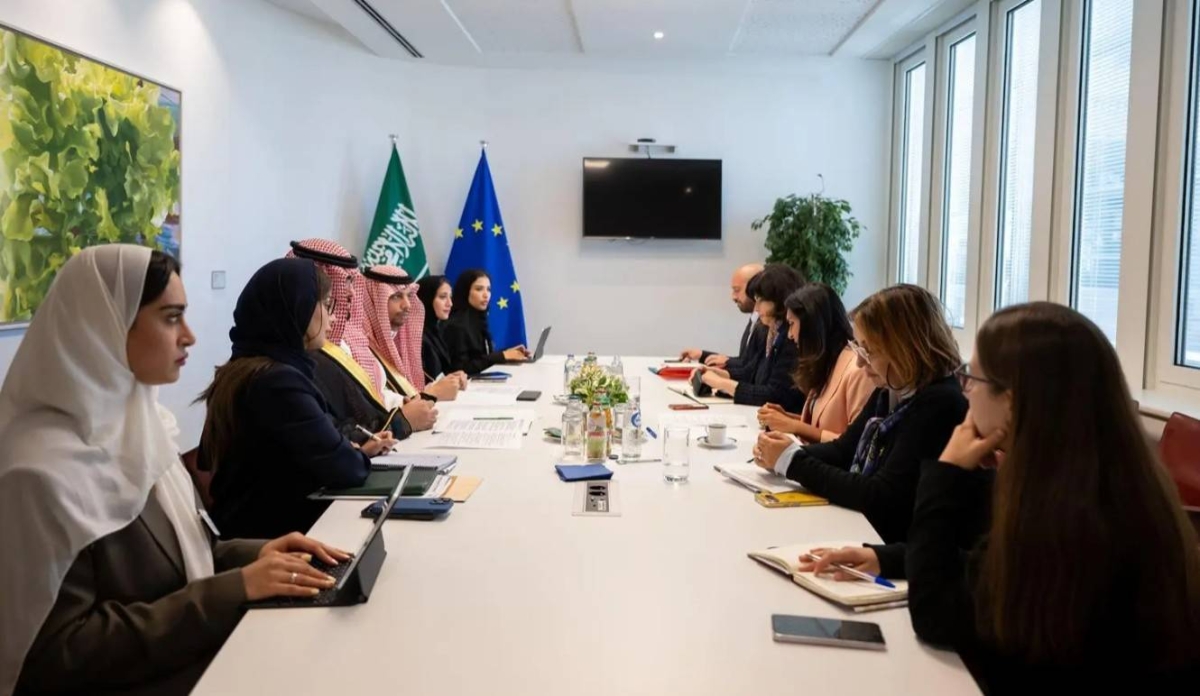 وزير الاقتصاد والتخطيط يلتقي مسؤولين دوليين - أخبار السعودية