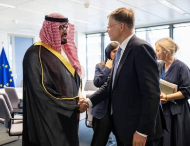 وزير الاقتصاد يجتمع مع المفوض الأوروبي للاقتصاد والإنتاجية - أخبار السعودية