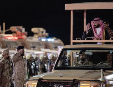 وزير الحرس الوطني يزور لواء الملك فيصل ومستشفى محمد بن عبدالعزيز بالمدينة المنورة - أخبار السعودية