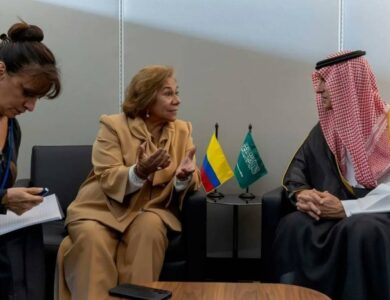 وزير الدولة للشؤون الخارجية يلتقي وزيرة خارجية كولومبيا - أخبار السعودية