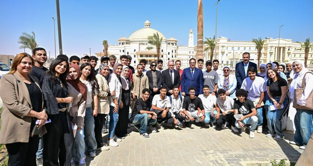 «الدروس الخصوصية» تتغلغل في الجامعات المصرية بعد المدارس