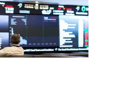 تجاوزت 8 مليارات ريال.. مستوى تاريخي لمشتريات الأجانب في الأسهم - أخبار السعودية