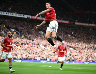 مانشستر يونايتد يتنفس الصعداء بنقاط ليدز يونايتد - أخبار السعودية