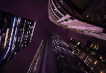 بالبوت الأخضر الطويل.. هيفاء وهبي بإطلالة شتوية مميزة